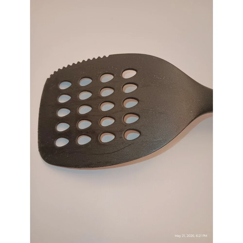 Goodful Slotted Turner Spatula, Black/Gray, Handle, Solid Pattern. NICE!